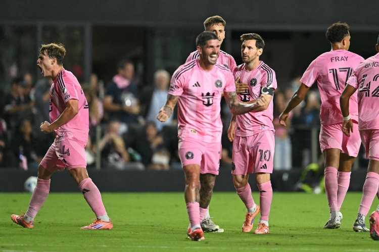 ESPN：梅西和德保罗将在今天对阵夏洛特FC的比赛中轮休