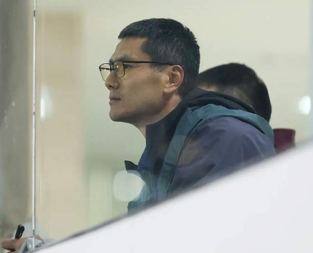 世界杯比赛几点开始-惊喜！张家鸣获邵佳一亲自推荐留洋伯恩利：试训获评9分