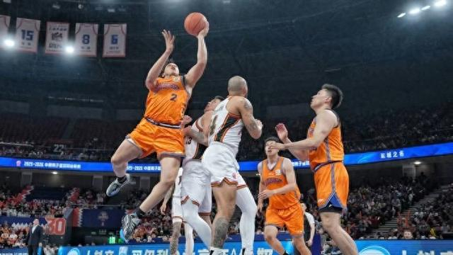 世界杯时差换算-男篮版上海德比，就要来了？|CBA|联赛|中国篮球|中国篮协|上海男篮_新浪体育_新浪新闻